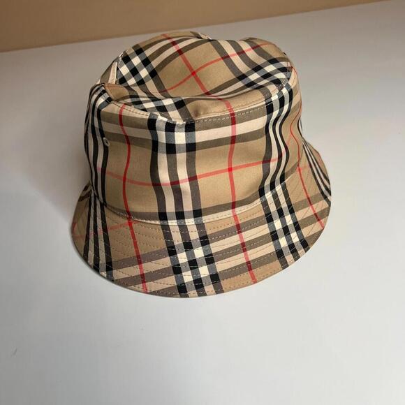 AUTHENTIC Burberry Bucket Hat XL – Classic Nova Check, Made in Italy Beige Black - Picture 2 of 6